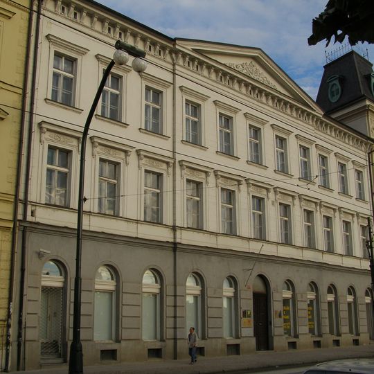 Smetanovo nábřeží 4 - Divadelní 5