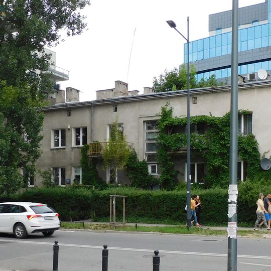 Dom przy ulicy Grenadierów 30