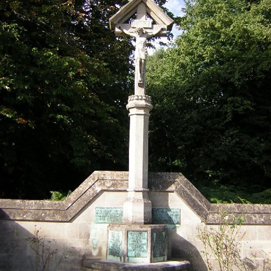Hardwick War Memorial And Screen Wall