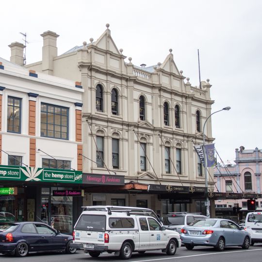 Naval and Family Hotel