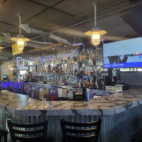 Backyard Grill-Bar