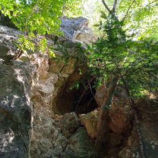 Fazekas-hegyi Felső Cave