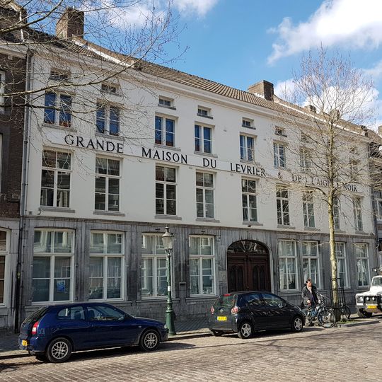 Grand Hôtel du Lévrier et de l'Aigle Noir