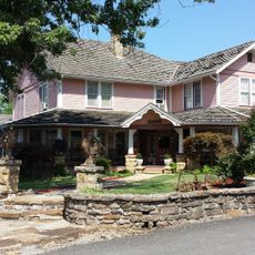 Dew Drop Inn