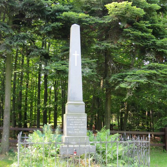 Pomník na vojenském pohřebišti z roku 1805