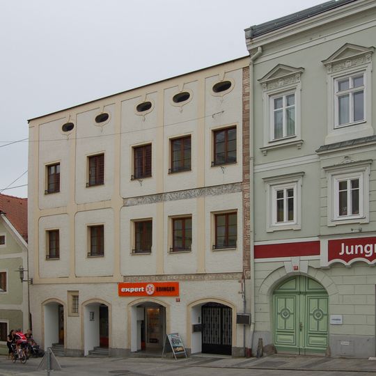 Stadtplatz 17