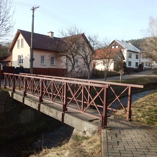 Lávka přes Pozlovický potok v Pozlovicích u ulice Pod Větrníkem