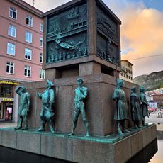 Statue
