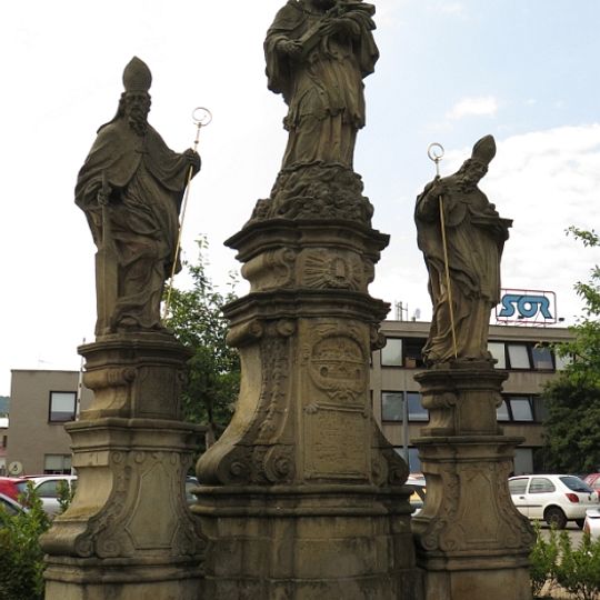 Sousoší svatého Jana Nepomuckého, svatého Vojtěcha a svatého Mikuláše