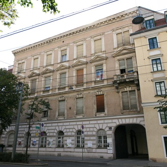 Residential building Wiedner Hauptstraße 46