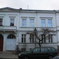 Mietshaus & Nebengebäude Neue Straße 20