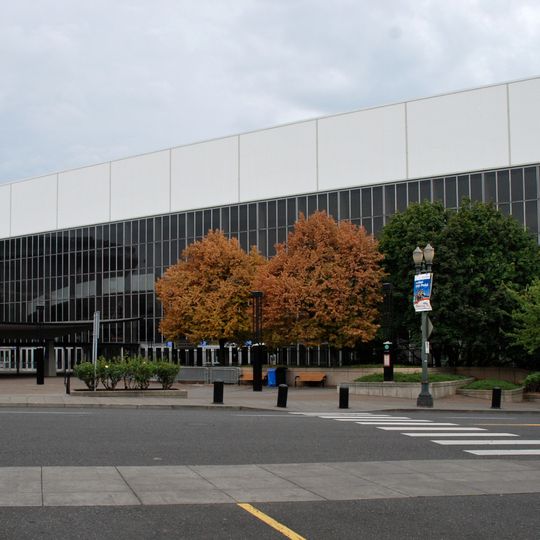 Veterans Memorial Coliseum