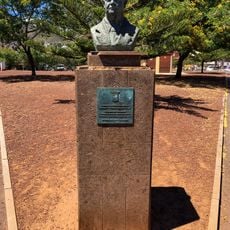 Roberto Torres del Castillo bust