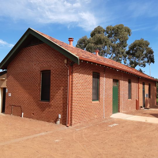 Store, Wireless Hill Park