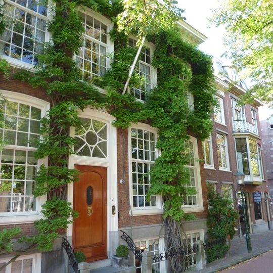 Houtweg 2, The Hague