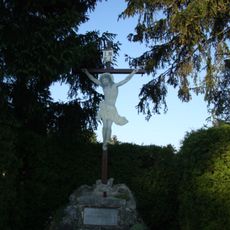 Kříž na hřbitově ve Velkém Újezdě