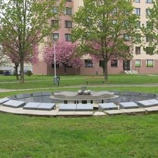 Kašna ve vnitrobloku domů v ulici Na Náhonu v Berouně