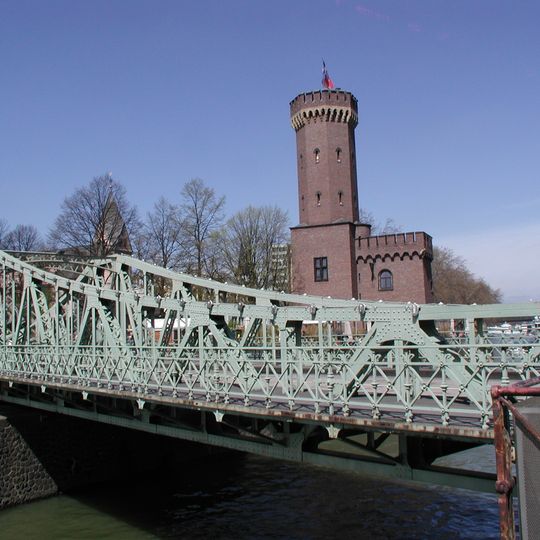 Drehbrücke im Rheinauhafen