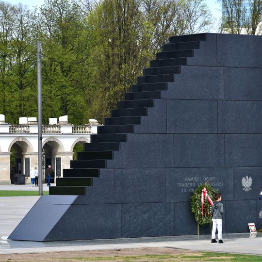 Pomnik Ofiar Katastrofy Smoleńskiej w Warszawie