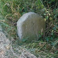 Distance marker at SJ 9073 6755