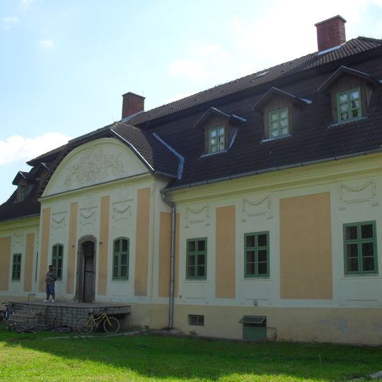 Dolný kaštieľ, kaštieľ