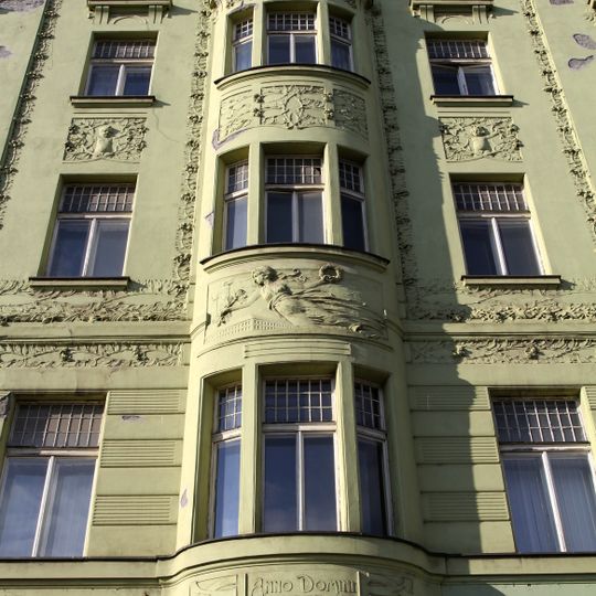 Senovážné náměstí 10