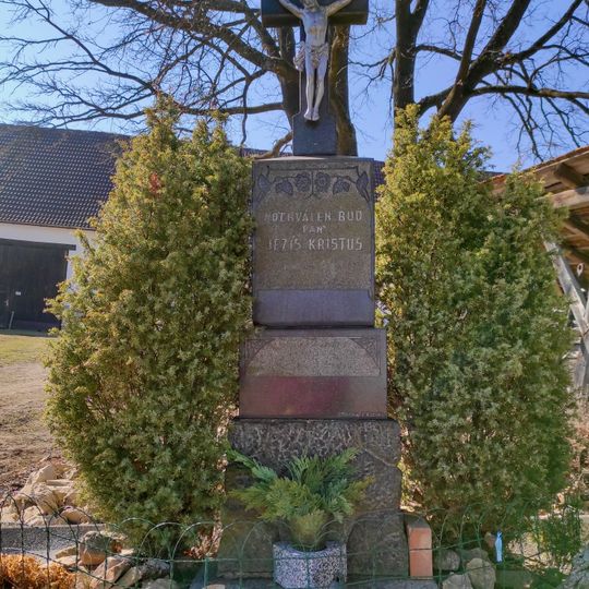 Kříž na východním okraji obce