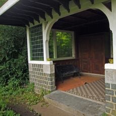 Nijenrode: tennishuisje