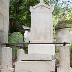Grave of Bouglé