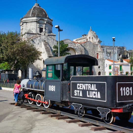 Locomotive, locomotive à vapeur avec tender séparé, attraction touristique