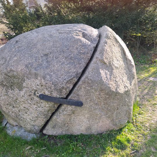 Polanský bludný balvan