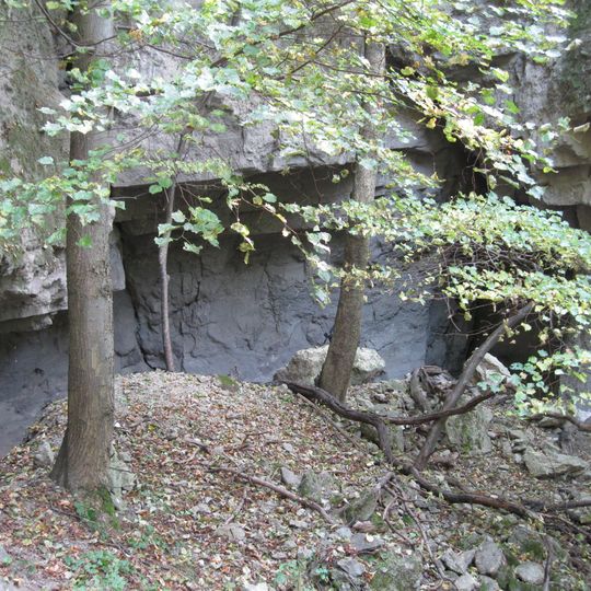 Loggia Cave