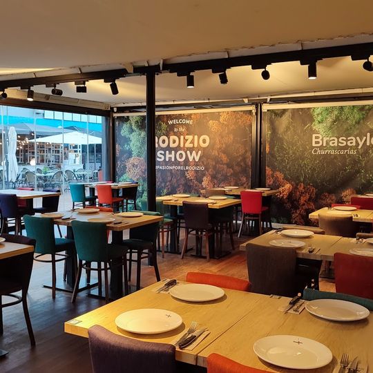 Brasa y leña