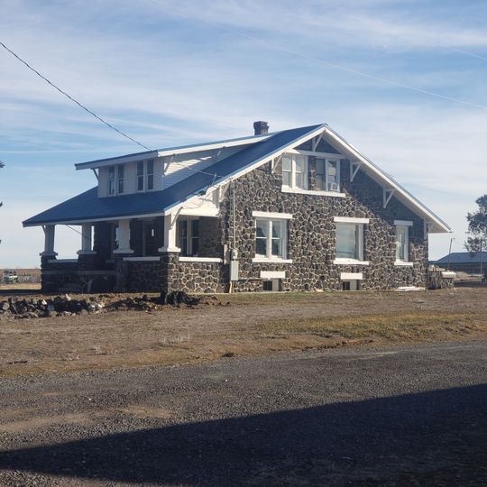 William Weigle House and Water Tank