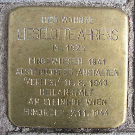 Stolperstein en memoria de Lieselotte Ahrens