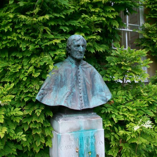 Bust Of Cardinal Newman In The College Garden