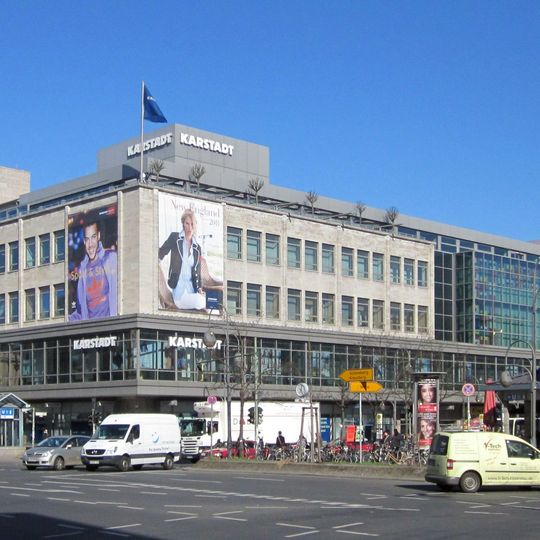 Karstadt Berlin Hermannplatz