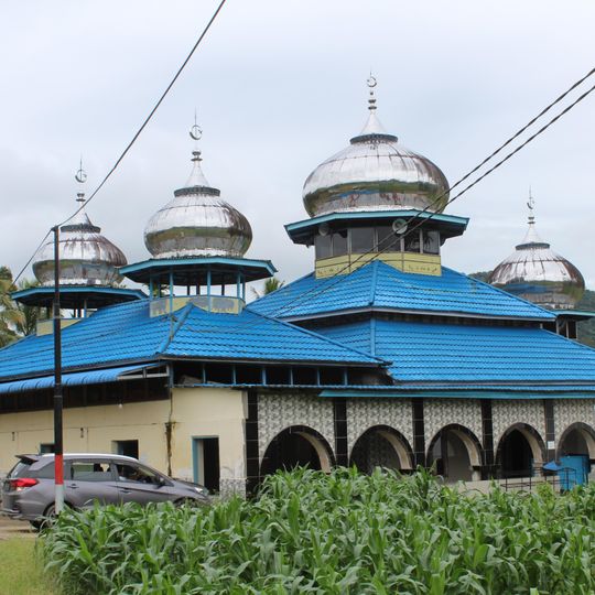 Masjid Suhada Kayu Pasak