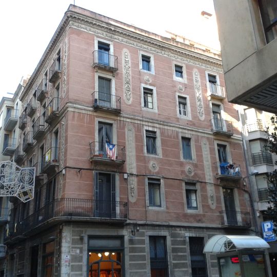 Casa Arnau