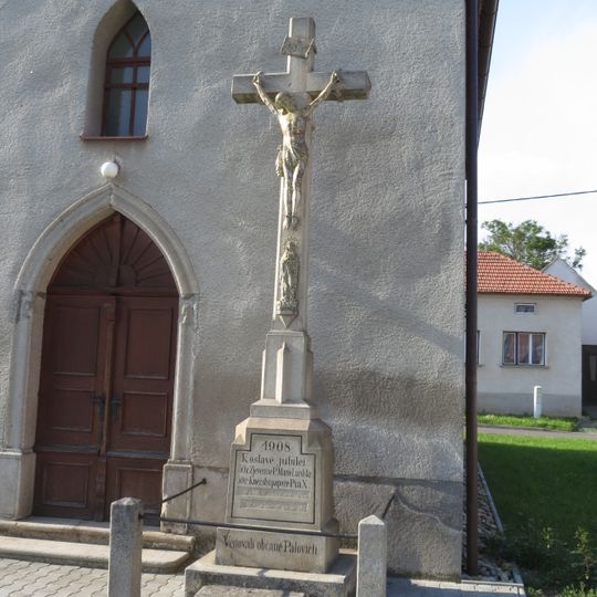 Wayside cross near Chapel of Saint John of Nepomuk