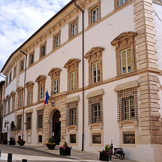 Biblioteca comunale “Giosuè Carducci”