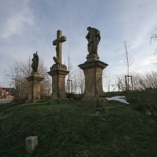 Soubor soch krucifixu, svatého Jana Nepomuckého a svatého Josefa