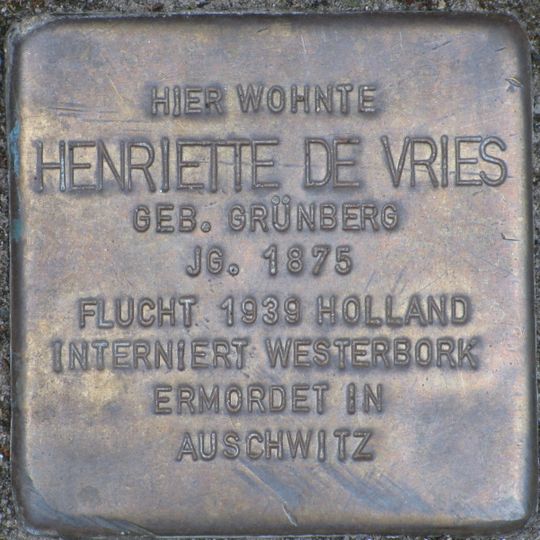 Stolperstein dedicated to Henriette de Vries