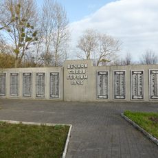 War memorial in Pyatidorozhnoye