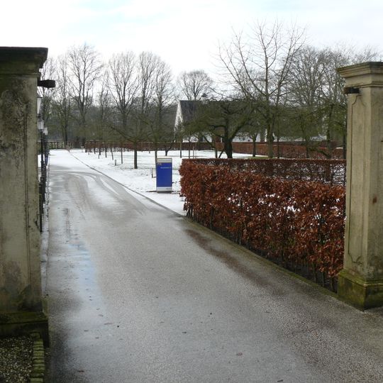 Huis 't Velde: hekpijlers