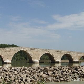 Şahruh Bridge