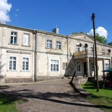 Pałac (dec.: dwór) w Bruczkowie