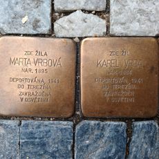 Kameny zmizelých před domem Stroupežnického 522/18 na Smíchově