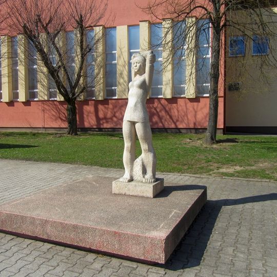 Socha Mládí v Šumperku na ulici Dr. E. Beneše