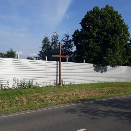 Kříž jižně od Čisté